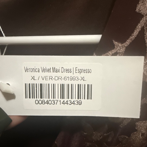 Baltic Born Veronica Velvet Maxi Dress | Espresso Size XL (NEVER WORN) - Picture 6 of 6